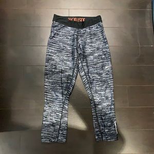Nike Dri-Fit cropped leggings